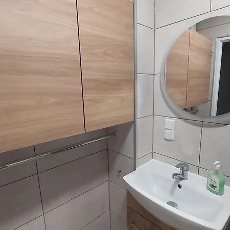 Minimalistyczne Mieszkanie Apartmán *